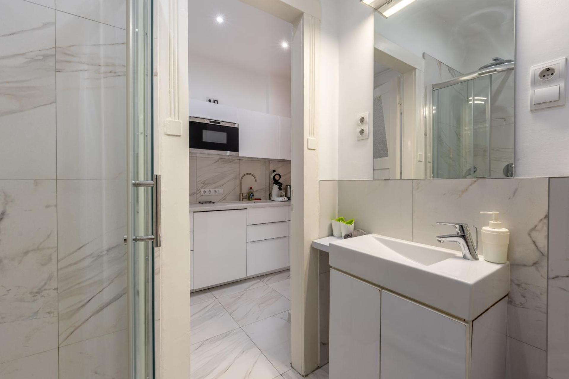 Suite Apartment Hidden Gem Next Synagogue - A 부다페스트 외부 사진